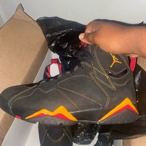 Jordan citrus 7s size 7.5 brand new never worn great buy